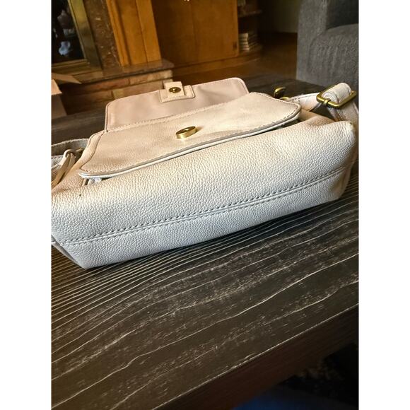 Fossil Kinley Tan Small Leather Crossbody Bag - Picture 2 of 8